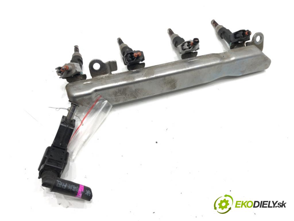 TOYOTA YARIS (_P13_) 2010 - 2022    1.5 (NSP131_) 82 kW [112 KM] benzyna 2017 - 2022  Lišta vstrekovacia 23250-47090 (Vstrekovacie lišty)