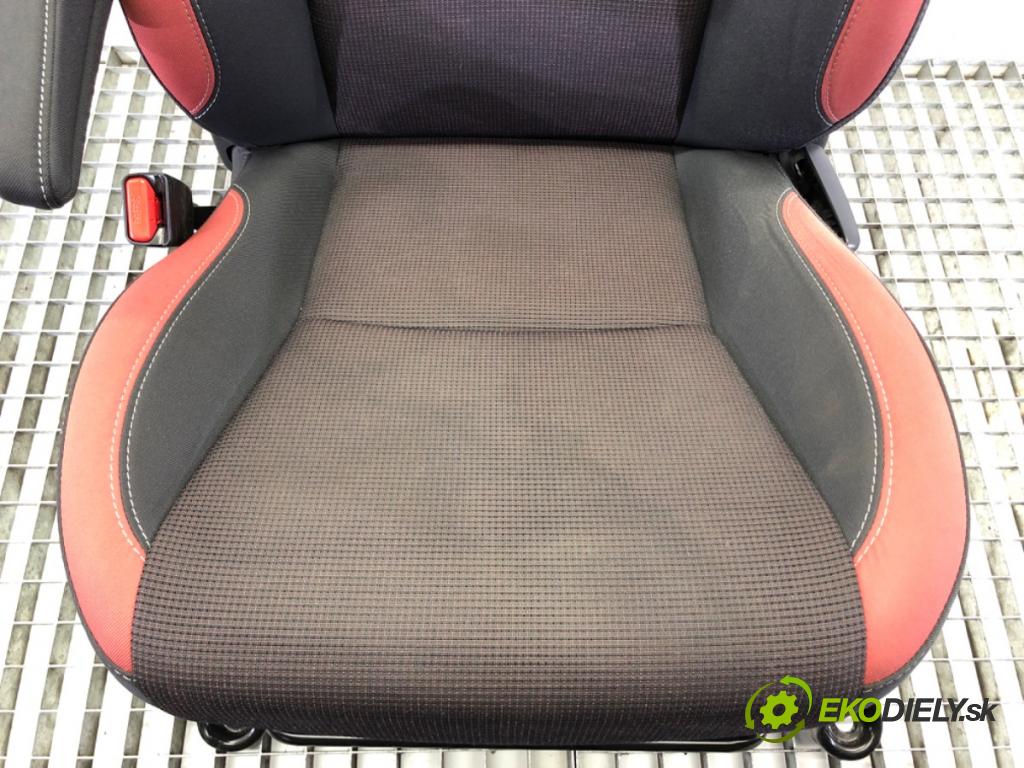 TOYOTA YARIS (_P13_) 2010 - 2022    1.5 (NSP131_) 82 kW [112 KM] benzyna 2017 - 2022  Sedadlo ľavy predný