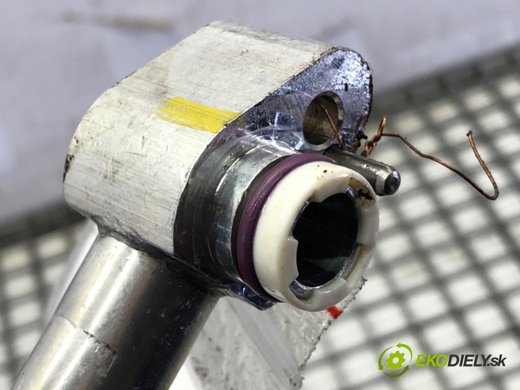 MINI MINI (F56) 2013 - 2022    Cooper S 131 kW [178 KM] benzyna 2020 - 2022  rúrka klimatizácie 6832950 (Rúrky klimatizácie)