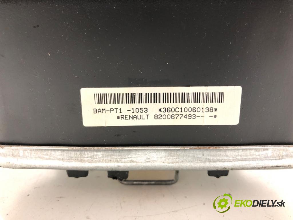 RENAULT CLIO III (BR0/1, CR0/1) 2005 - 2014    1.2 16V (BR02, BR0J, BR11, CR02, CR0J, CR11) 55 kW [75 KM] benzyna 2005 - 2014  AirBag volantu 8200677493 (Airbagy)