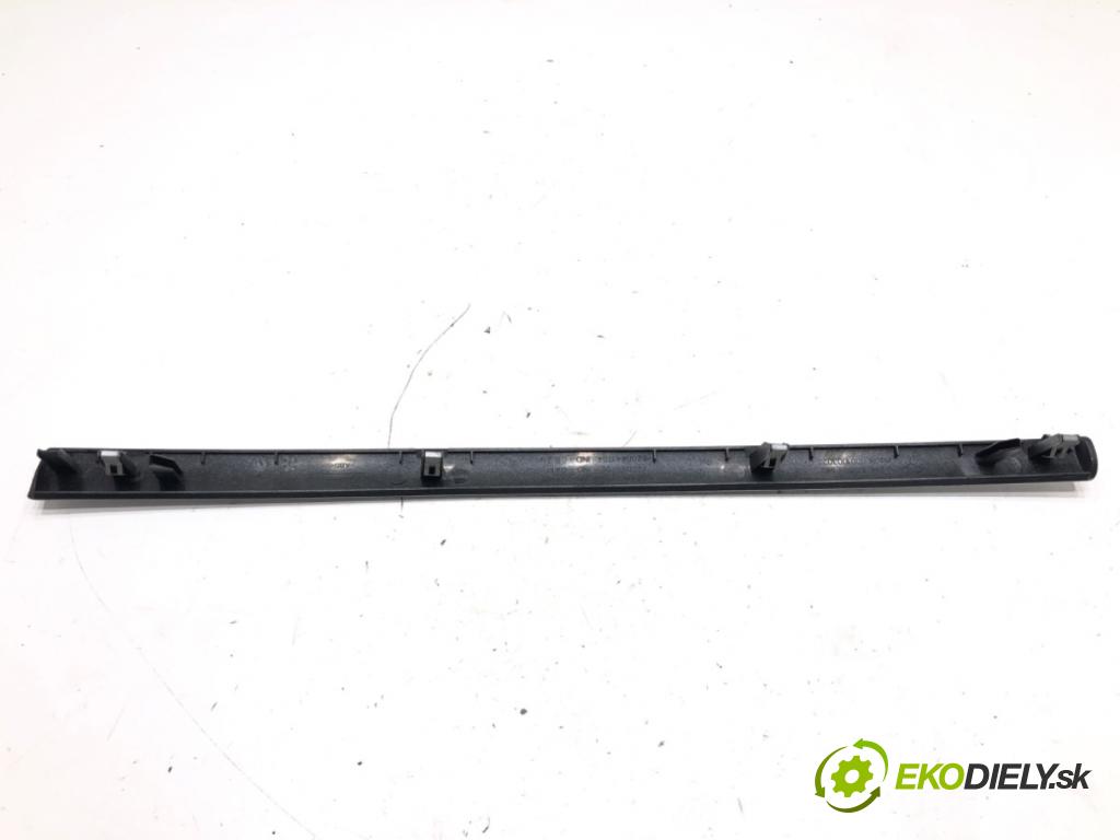RENAULT CLIO III (BR0/1, CR0/1) 2005 - 2014    1.2 16V (BR02, BR0J, BR11, CR02, CR0J, CR11) 55 kW [75 KM] benzyna 2005 - 2014  lišty kryt 8200407858 (Lišty)