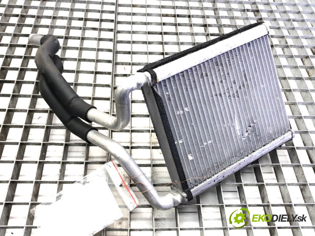 HYUNDAI i30 (PDE, PD, PDEN) 2016 - 2022    1.4 MPI 74 kW [100 KM] benzyna 2016 - 2022  topné těleso radiátor topení  (Radiátory topení)