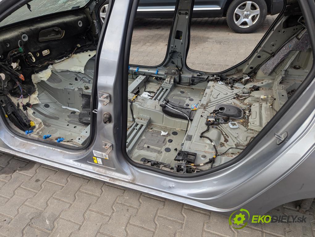 PEUGEOT 308 SW II (LC_, LJ_, LR_, LX_, L4_) 2014 - 2021    1.6 BlueHDi 100 73 kW [99 KM] olej napędowy 2014 - 2021  KAROSERIA ČTVRŤÁK levý pravý přední část zadní část prahy POŠTY: střecha