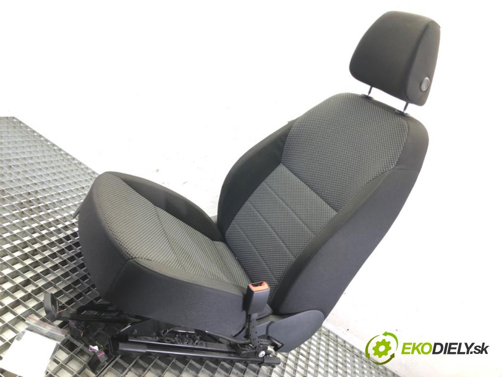 SKODA OCTAVIA III Combi (5E5, 5E6) 2012 - 2022    2.0 TDI 110 kW [150 KM] olej napędowy 2012 - 2022  Sedadlo pravy predný
