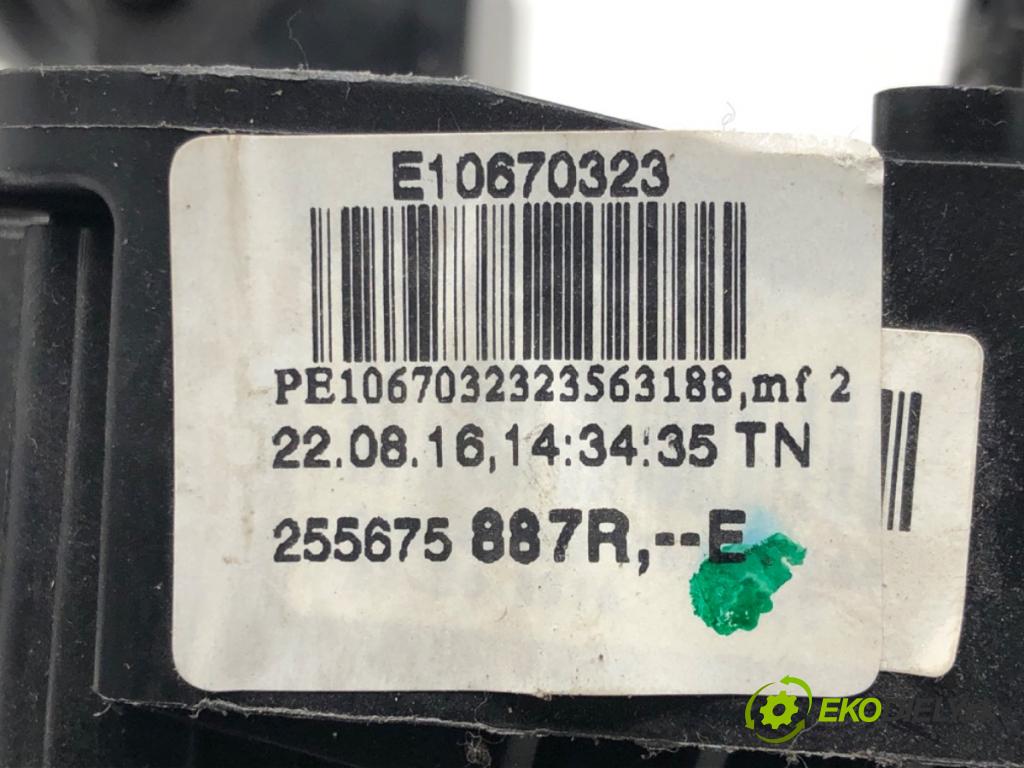 RENAULT CLIO IV (BH_) 2012 - 2022    1.5 dCi 110 81 kW [110 KM] olej napędowy 2016 - 2022  Prepínač kombinovaný 255675887R (Prepínače, spínače, tlačidlá a ovládače kúrenia)