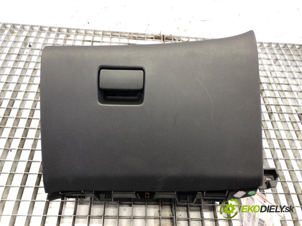 OPEL ASTRA J Sports Tourer (P10) 2010 - 2015    1.6 Turbo (35) 132 kW [180 KM] benzyna 2010 - 2015  Priehradka, kastlík spolujazdca  (Priehradky, kastlíky)