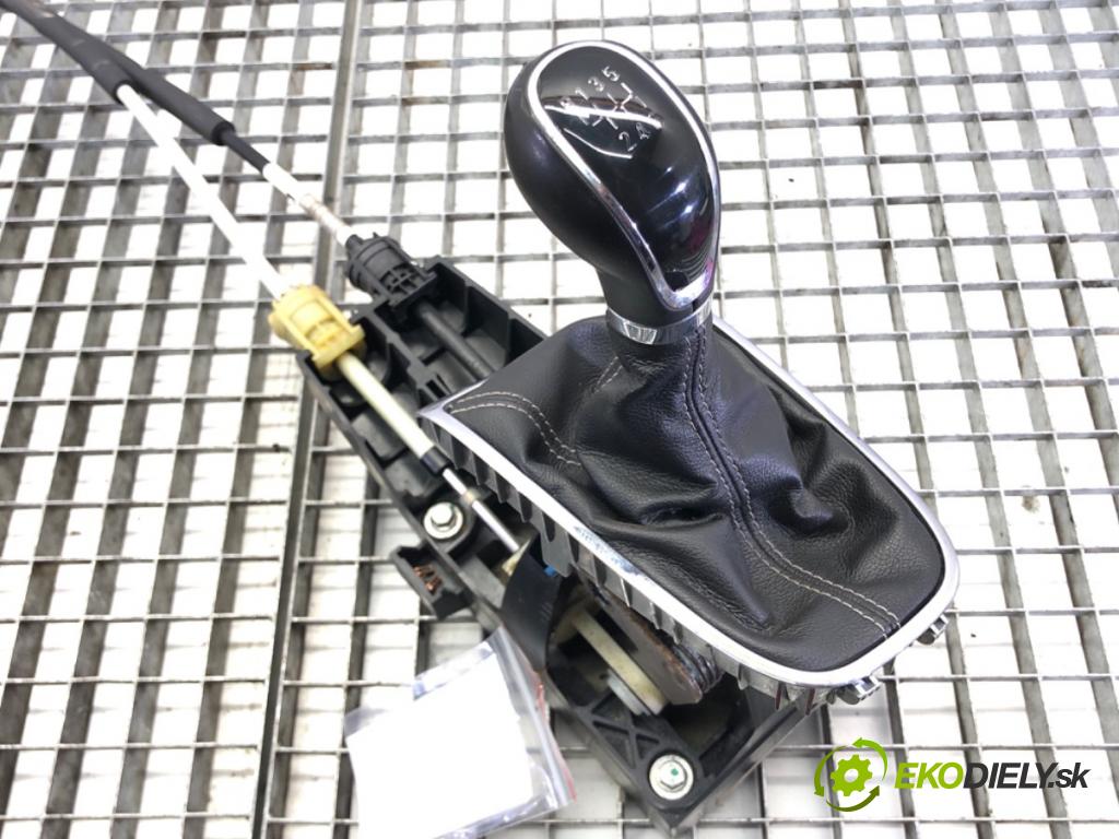 OPEL ASTRA J Sports Tourer (P10) 2010 - 2015    1.6 Turbo (35) 132 kW [180 KM] benzyna 2010 - 2015  Kulisa 8126201000 (Rýchlostné páky / kulisy)