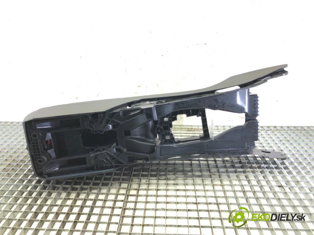BMW 5 (F10) 2009 - 2016    520 d xDrive 135 kW [184 KM] olej napędowy 2013 - 2014  Tunel středový  (Středový tunel / panel)