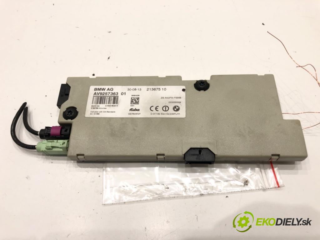 BMW 5 (F10) 2009 - 2016    520 d xDrive 135 kW [184 KM] olej napędowy 2013 - 2014  Zosilňovač Antenní: 9257363 (Zosilňovače)