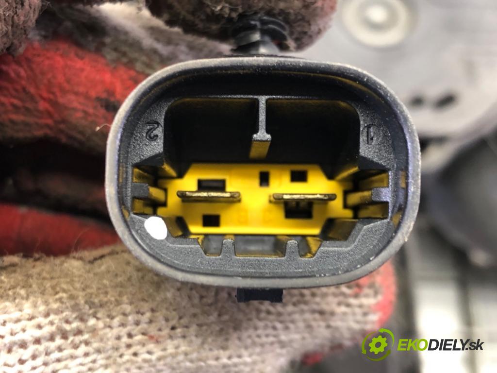 PEUGEOT 308 I (4A_, 4C_) 2007 - 2016    1.6 16V 88 kW [120 KM] benzyna 2007 - 2014  Ventilátor chladiča 988495H (Ventilátory)