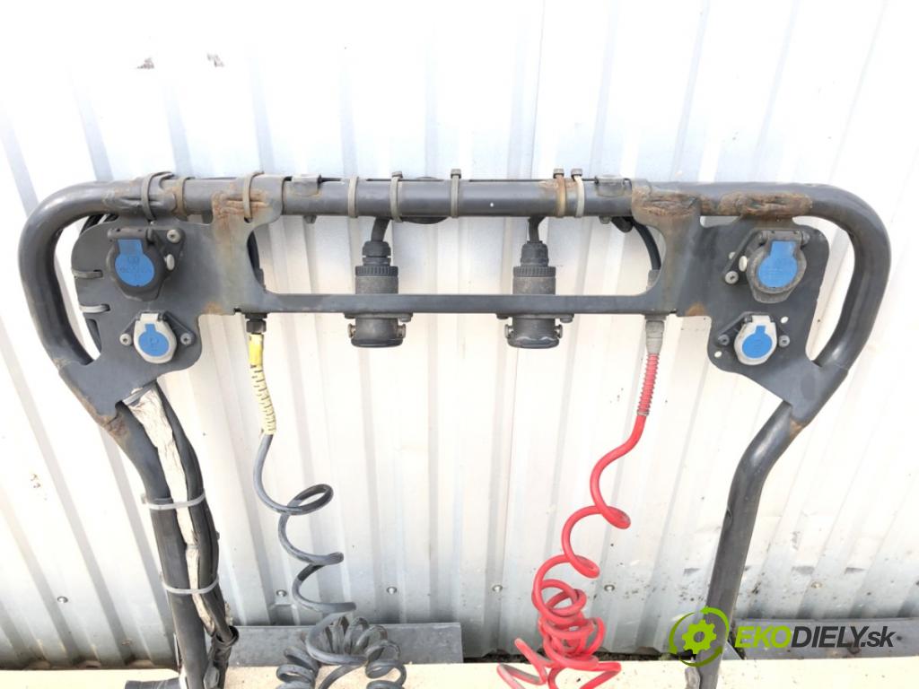 SCANIA P,G,R,T - series Wywrotka 2014 331 kW R 450 331 kW [450 KM] olej napędowy 2013 - 2022 12742 Výstuha PRIPOJENIE: KÁBLE: ČELENKA: