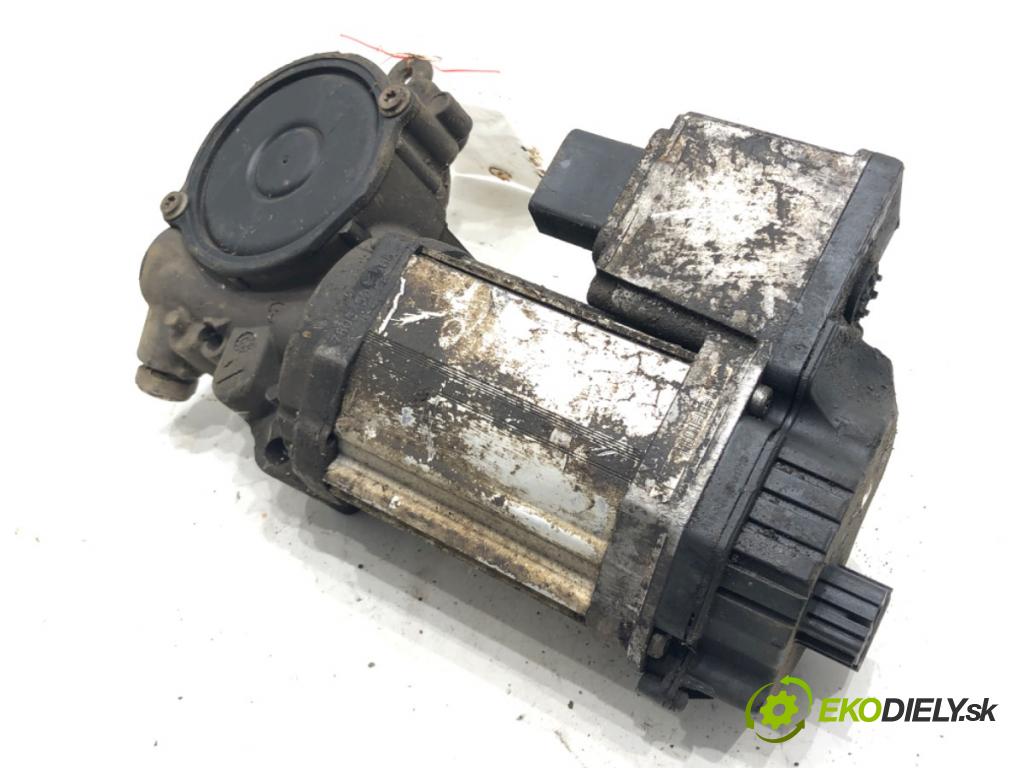 VW PASSAT B6 Variant (3C5) 2005 - 2011    2.0 TDI 103 kW [140 KM] olej napędowy 2005 - 2009  Motor servočerpadlo 7805477238