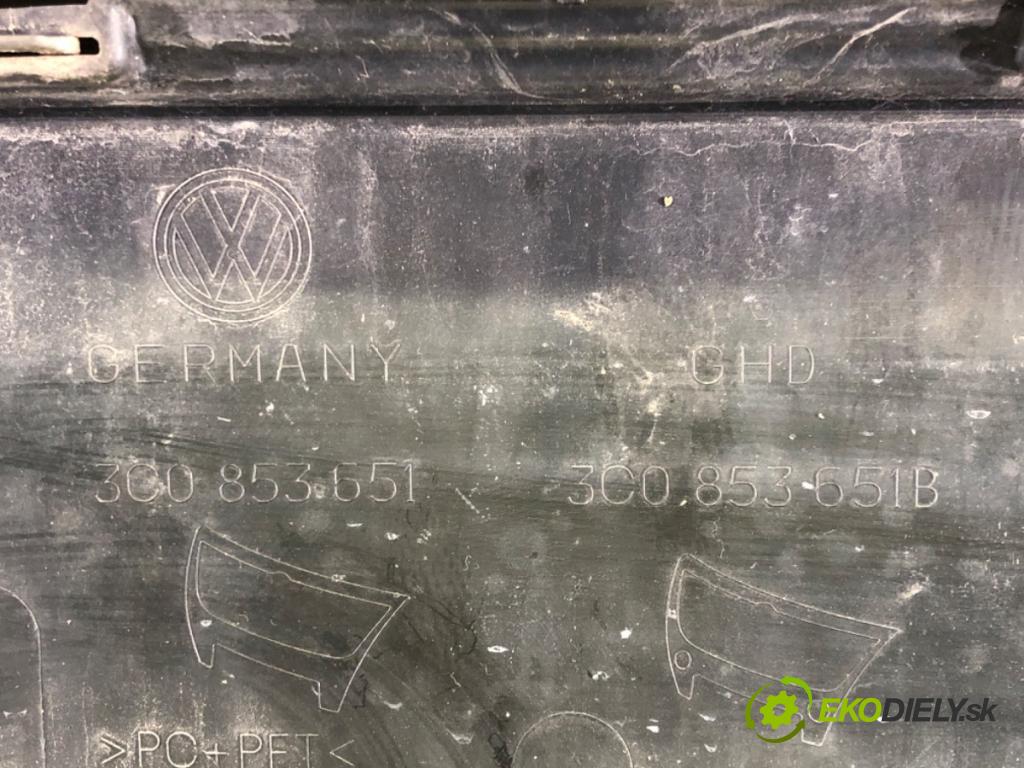VW PASSAT B6 Variant (3C5) 2005 - 2011    2.0 TDI 103 kW [140 KM] olej napędowy 2005 - 2009  mřížka maska 3C0853651B (Mřížky (masky) chladičů)