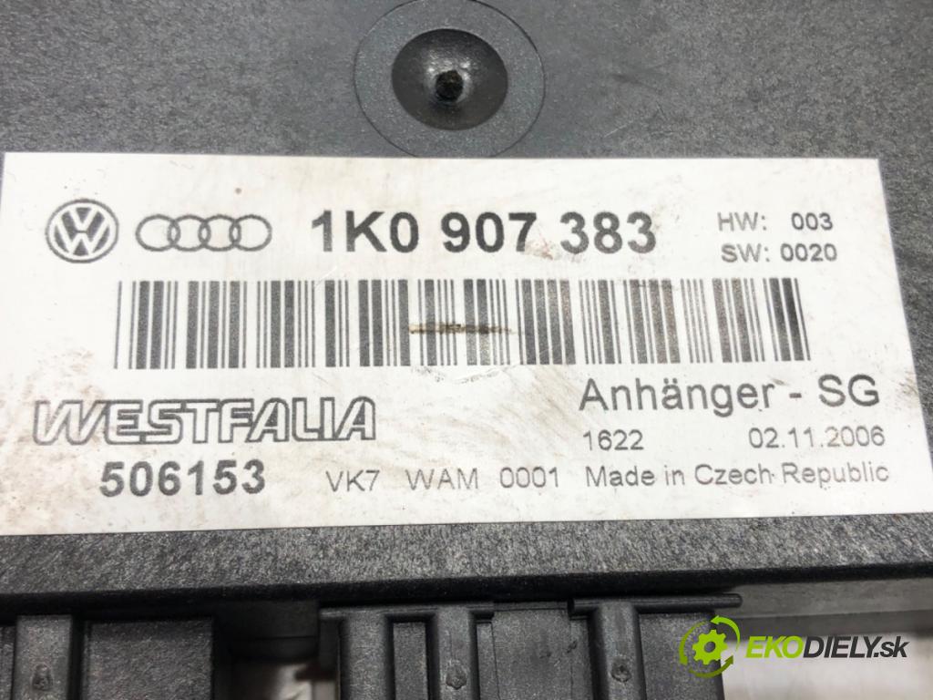 VW PASSAT B6 Variant (3C5) 2005 - 2011    2.0 TDI 103 kW [140 KM] olej napędowy 2005 - 2009  Modul ťažného oka 1K0907383 (Ostatné)