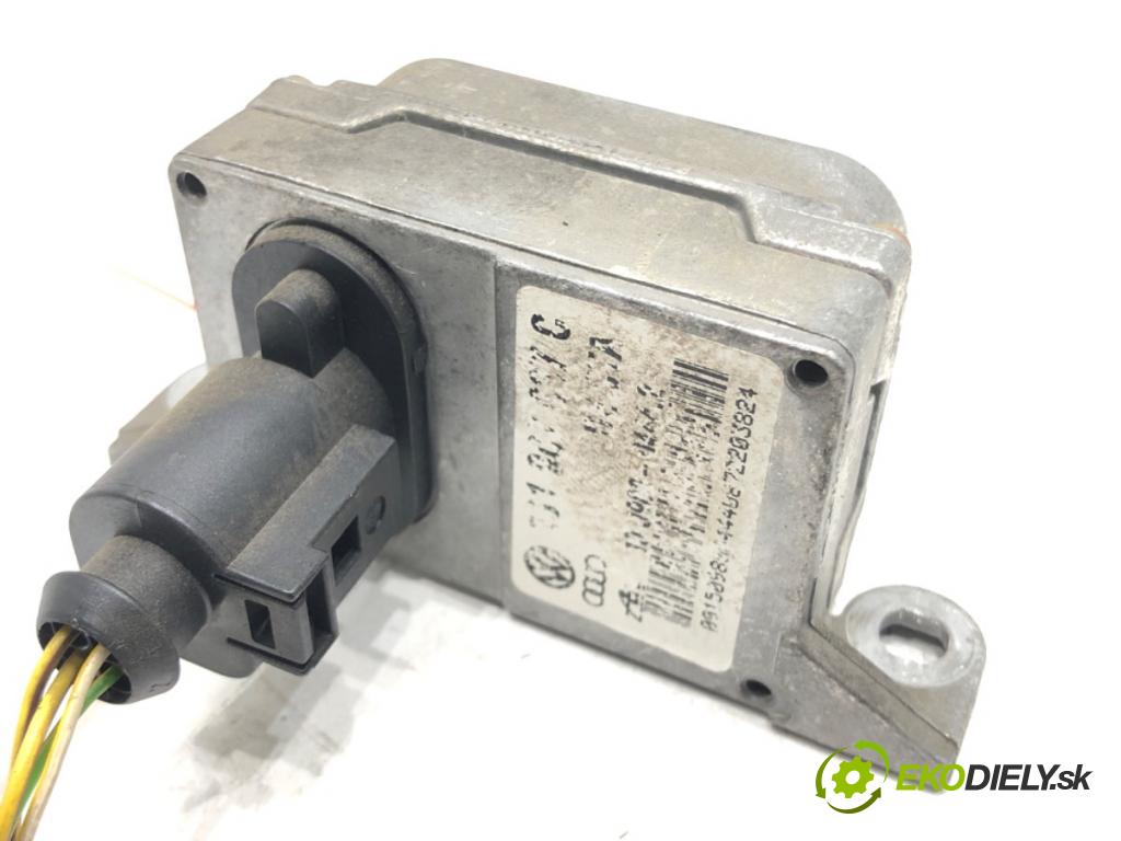 AUDI A3 (8L1) 1996 - 2006    1.9 TDI 74 kW [100 KM] olej napędowy 2000 - 2003  snímač ESP 1J0907655