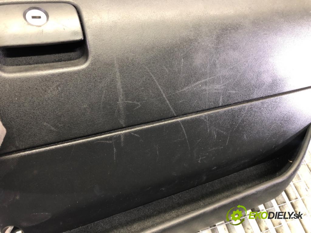 AUDI A3 (8L1) 1996 - 2006    1.9 TDI 74 kW [100 KM] olej napędowy 2000 - 2003  Priehradka, kastlík spolujazdca  (Priehradky, kastlíky)