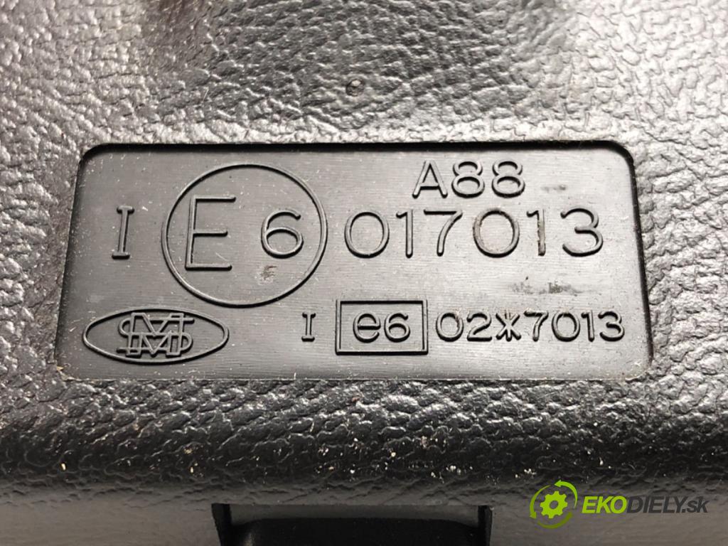 HONDA JAZZ II (GD_, GE3, GE2) 2001 - 2008    1.3 iDSi (GD1) 61 kW [83 KM] benzyna 2002 - 2008  zpětné zrcátko vnitřní  (Světla vnitřní)