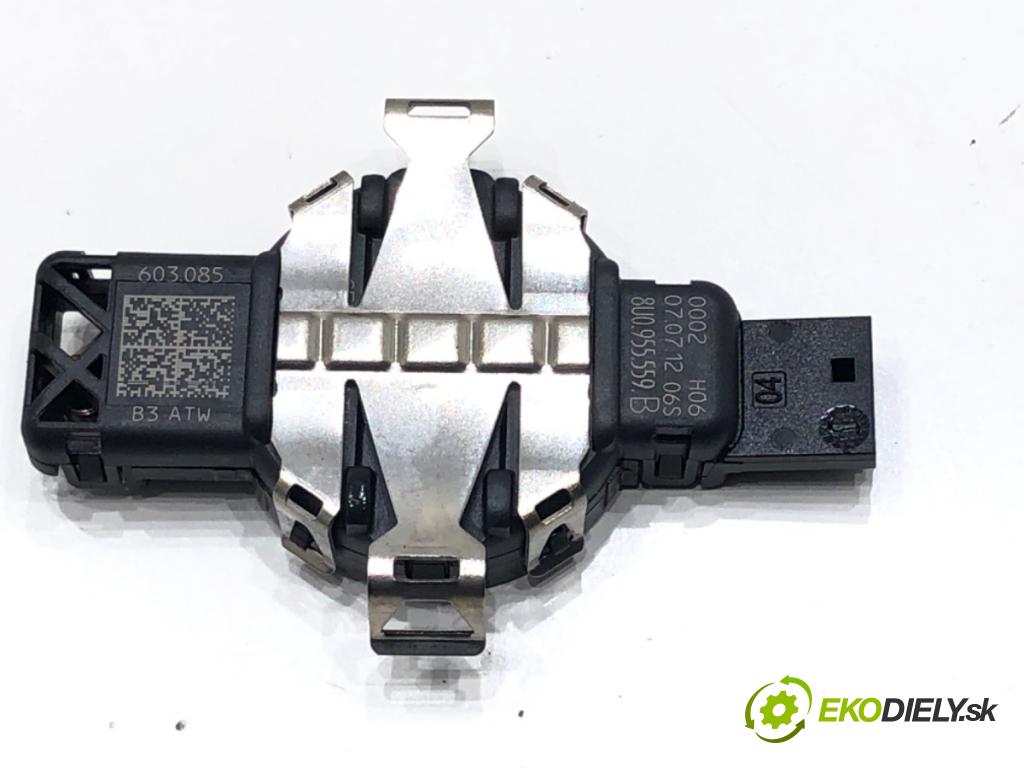 AUDI A6 C7 (4G2, 4GC) 2010 - 2018    2.0 TDI 130 kW [177 KM] olej napędowy 2011 - 2018  Snímač dažďa 8U0955559B (Snímače dažďa)