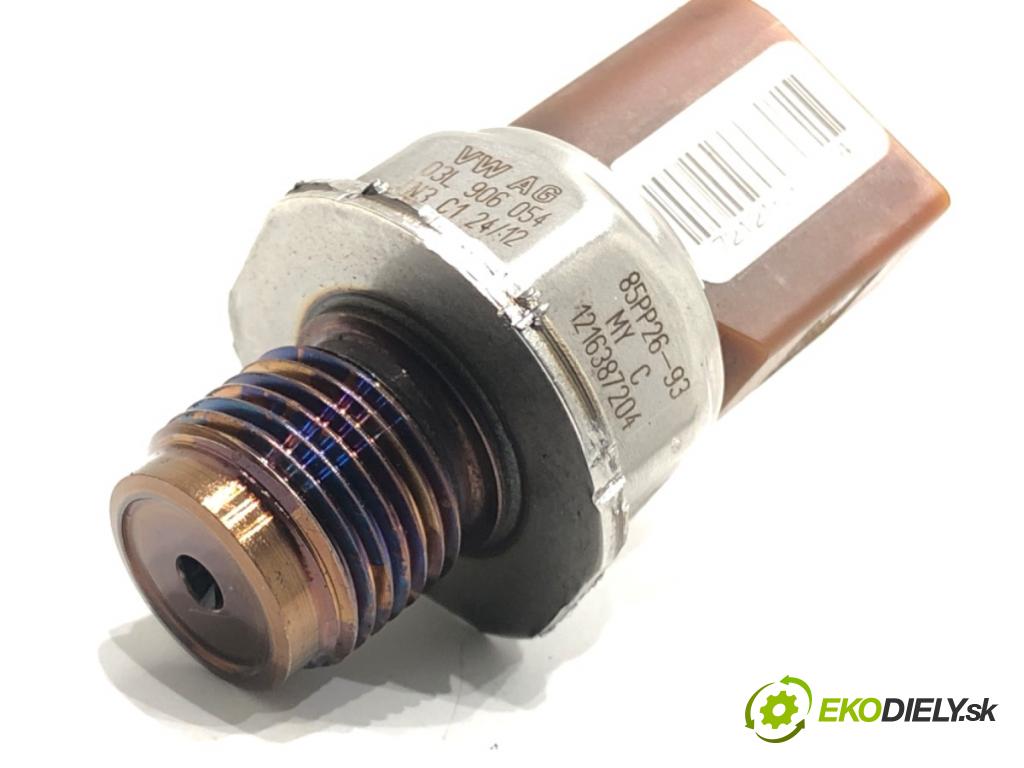 AUDI A6 C7 sedan 2012 130 kW 2.0 TDI 1968 snímač tlaku paliva 03L906054 (Snímač)