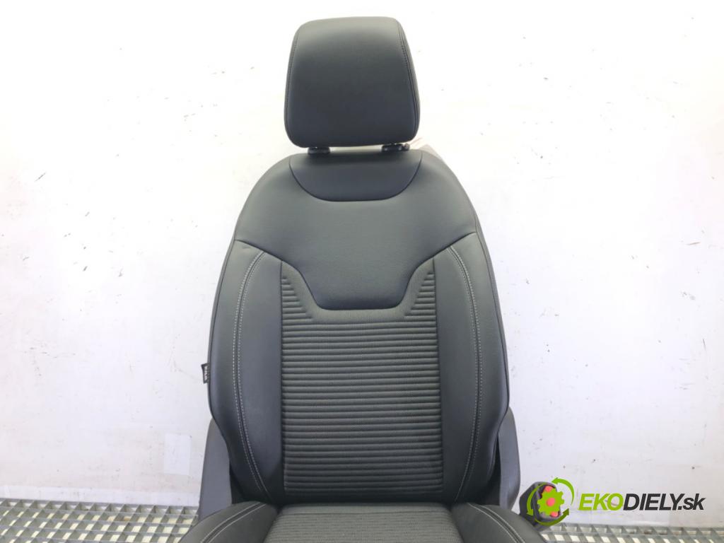 JEEP COMPASS (MP, M6) 2016 - 2022    1.3 2WD 110 kW [150 KM] benzyna 2020 - 2022  Sedadlo pravy predný