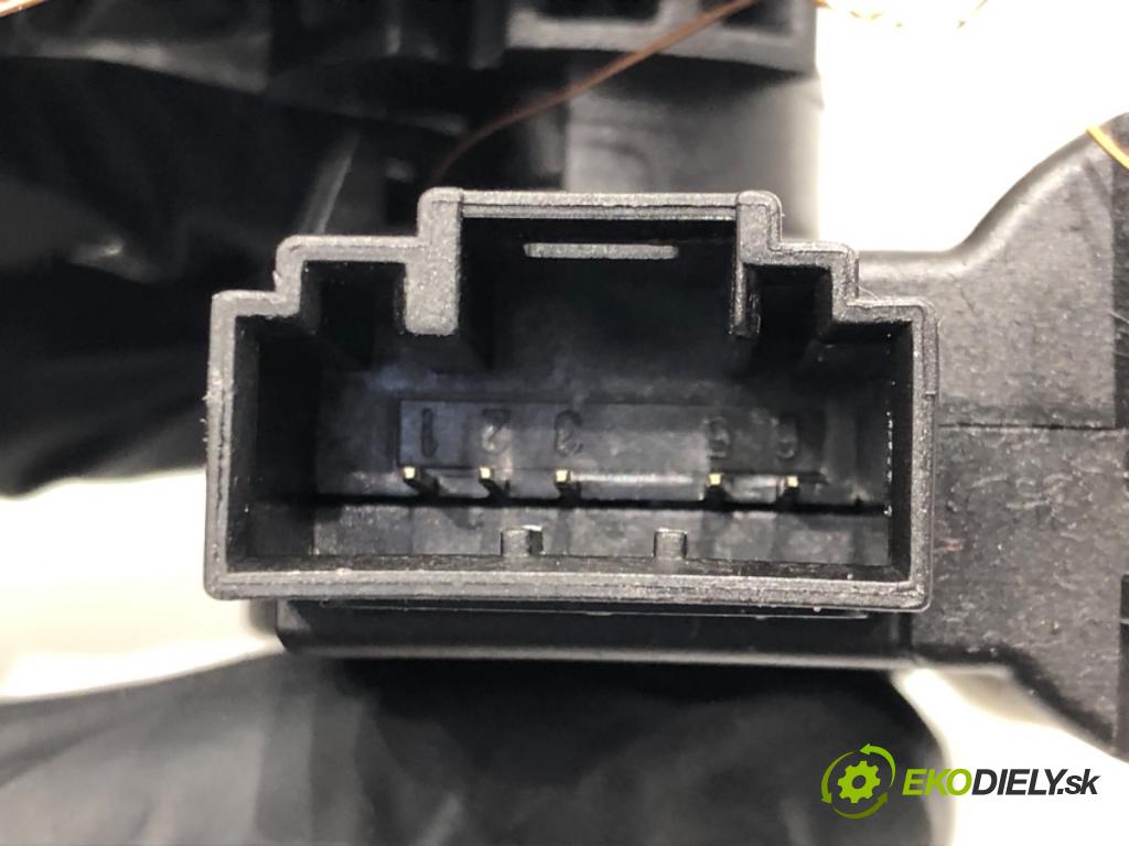 JEEP COMPASS (MP, M6) 2016 - 2022    1.3 2WD 110 kW [150 KM] benzyna 2020 - 2022  Motorček kúrenia MR113800-4211 (Motorčeky kúrenia)