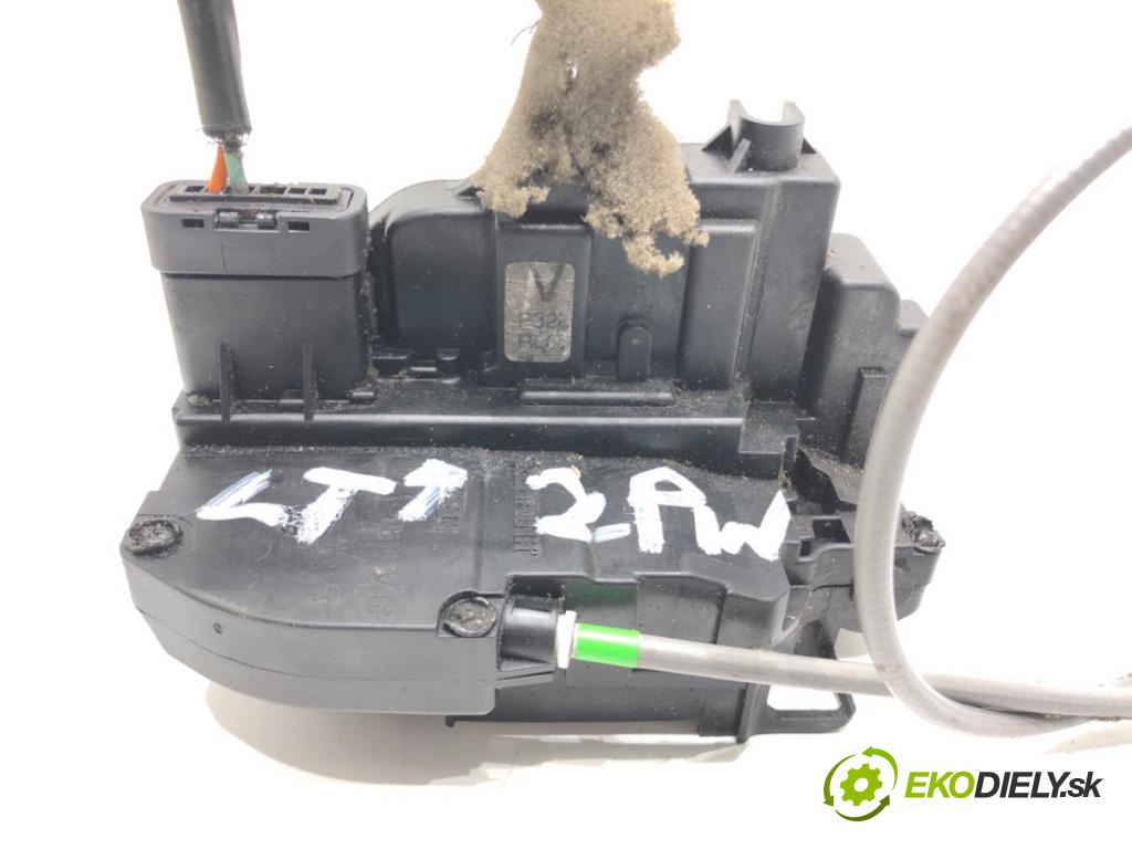 NISSAN QASHQAI / QASHQAI +2 I (J10, NJ10, JJ10E) 2006 - 2014    1.6 84 kW [114 KM] benzyna 2007 - 2013  zámok dveře levý zadní část