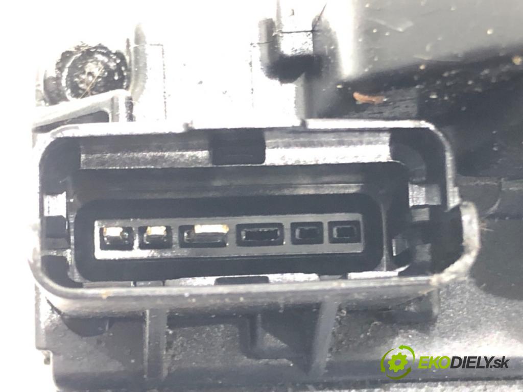 NISSAN QASHQAI / QASHQAI +2 I (J10, NJ10, JJ10E) 2006 - 2014    1.6 84 kW [114 KM] benzyna 2007 - 2013  zámok dveře levý zadní část