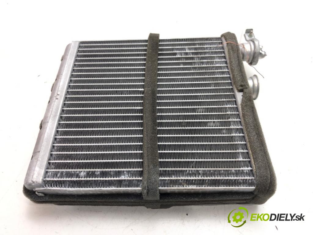 SEAT ARONA (KJ7) 2017 - 2022    1.0 TSI 81 kW [110 KM] benzyna 2020 - 2022  topné těleso radiátor topení FS428001 (Radiátory topení)