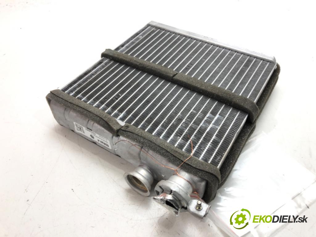 SEAT ARONA (KJ7) 2017 - 2022    1.0 TSI 81 kW [110 KM] benzyna 2020 - 2022  topné těleso radiátor topení FS428001 (Radiátory topení)