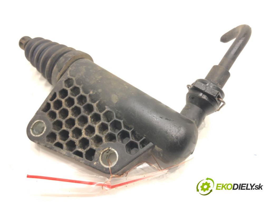 SUZUKI SWIFT III (MZ, EZ) 2005 - 2022    1.3 (RS 413) 68 kW [92 KM] benzyna 2005 - 2022  Spojkový valec pumpa spojky  (Valce a ložiská)