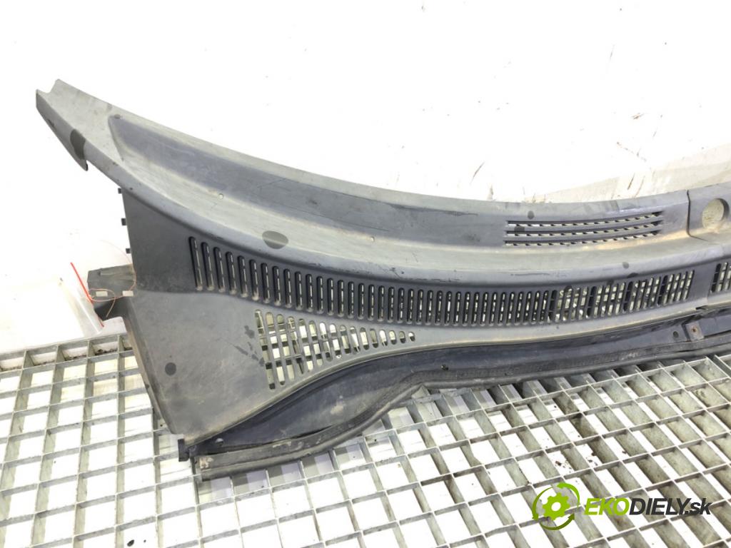 SUZUKI SWIFT III (MZ, EZ) 2005 - 2022    1.3 (RS 413) 68 kW [92 KM] benzyna 2005 - 2022  Torpédo, plast pod čelné okno  (Torpéda)