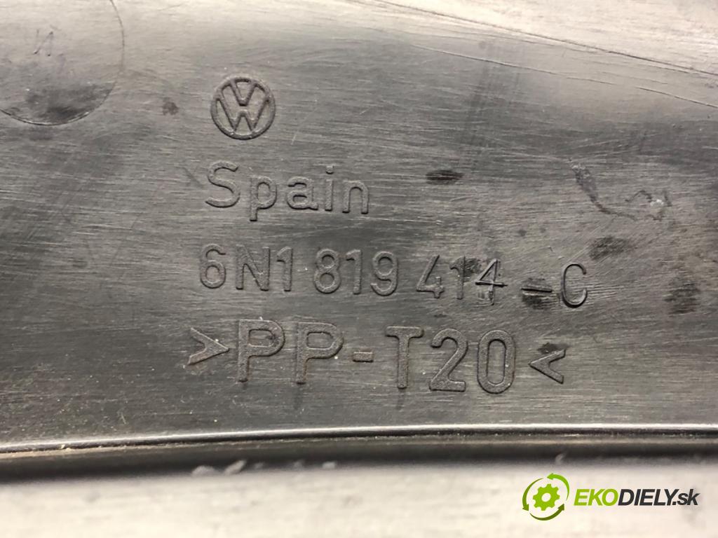 VW POLO (6N2) 1999 - 2001    1.9 D 47 kW [64 KM] olej napędowy 1999 - 2001  Torpédo, plast pod čelné okno 6N1819414C (Torpéda)
