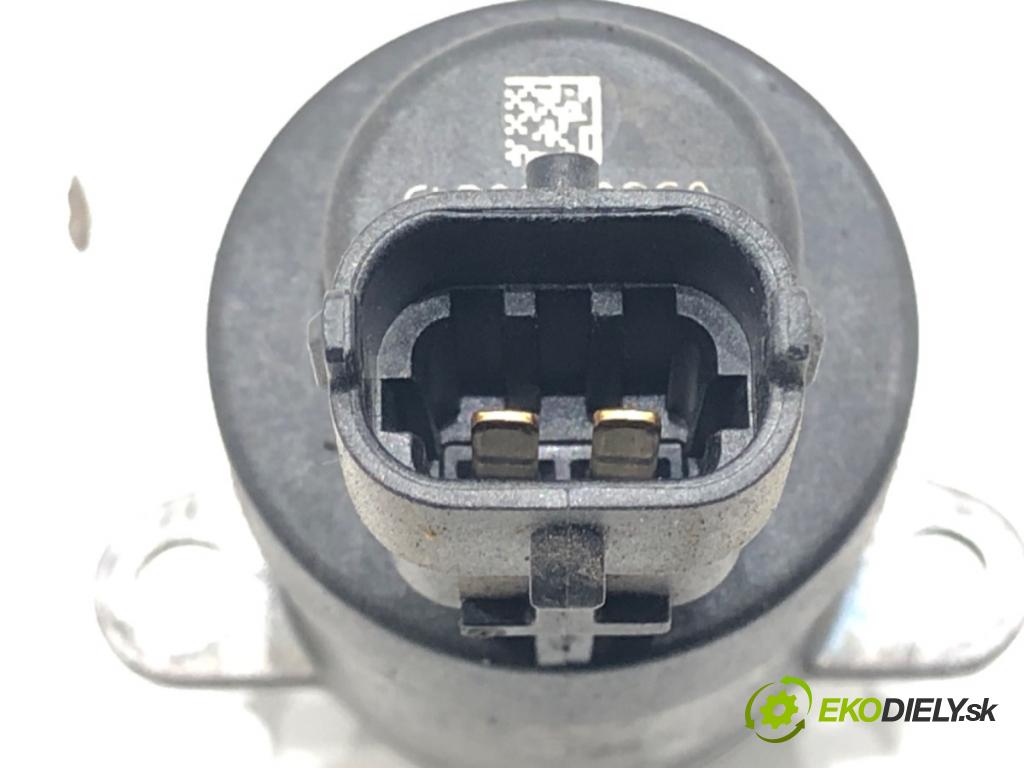 TOYOTA YARIS (_P1_) 1999 - 2005    1.4 D-4D (NLP10_) 55 kW [75 KM] olej napędowy 2001 - 2005  Regulátor tlaku paliva 0928400674 (Ostatné)