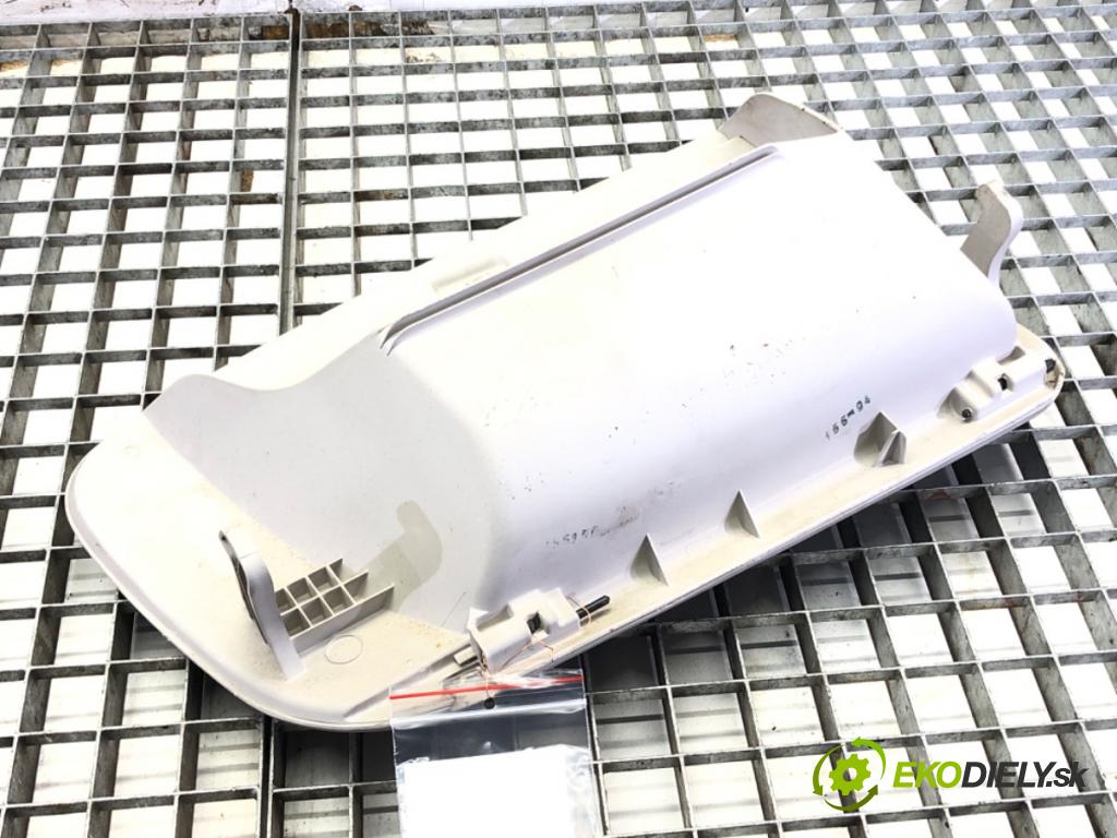 FIAT PUNTO (188_) 1999 - 2012    1.4 70 kW [95 KM] benzyna 2003 - 2012  Priehradka, kastlík spolujazdca  (Priehradky, kastlíky)