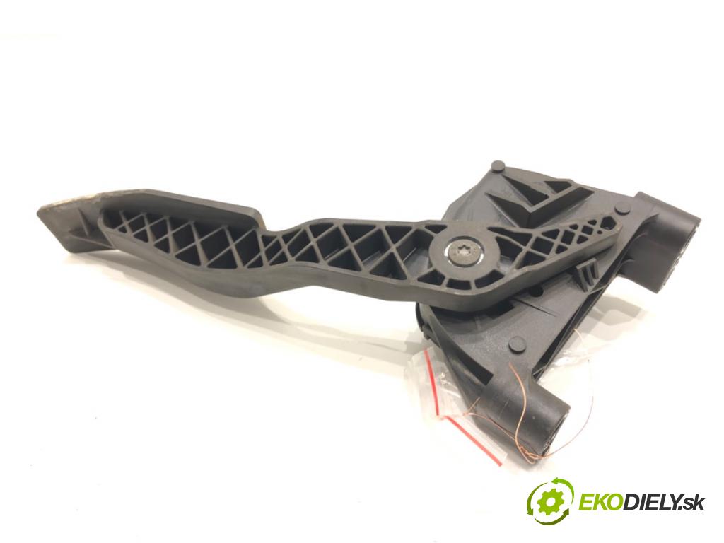 OPEL ASTRA G liftback (T98) 1998 - 2009    1.7 DTI 16V (F08, F48) 55 kW [75 KM] olej napędowy 2000 - 2005  Potenciometer plynu 9157998 (Pedále)