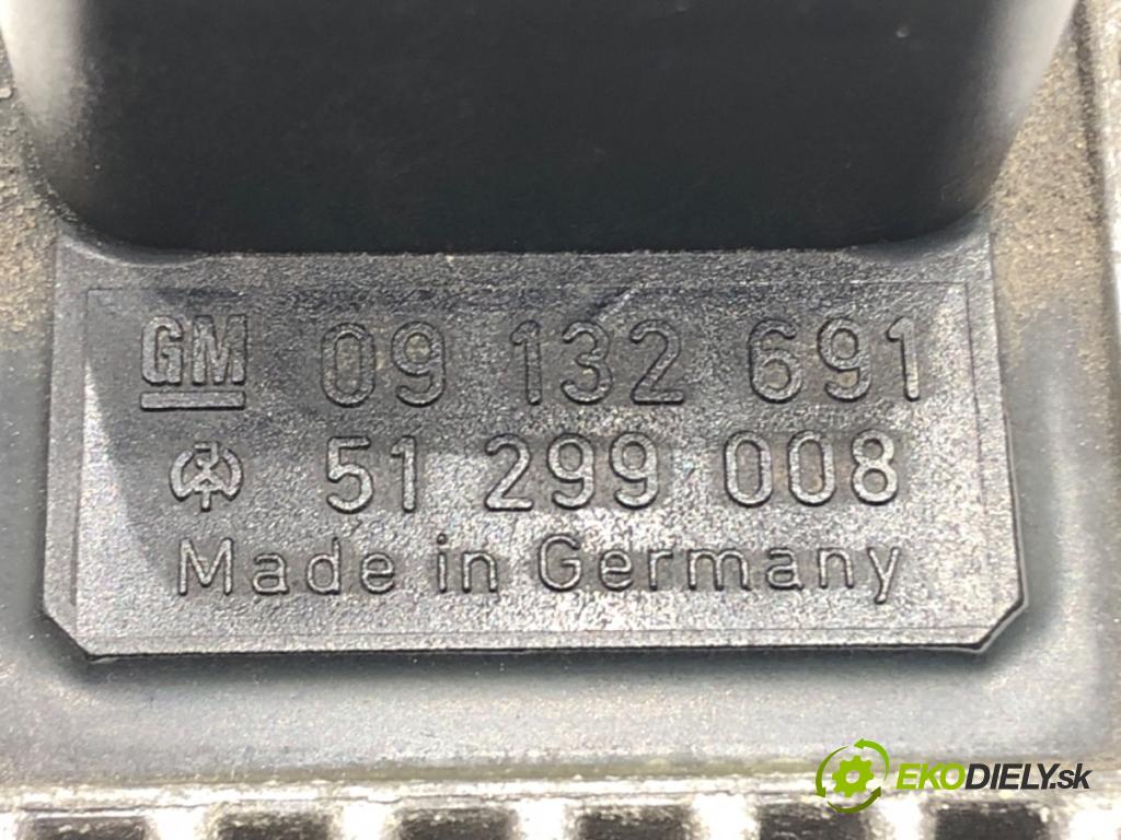 OPEL ASTRA G liftback (T98) 1998 - 2009    1.7 DTI 16V (F08, F48) 55 kW [75 KM] olej napędowy 2000 - 2005  relé sviečok žhavenia 09132691 (Relé)
