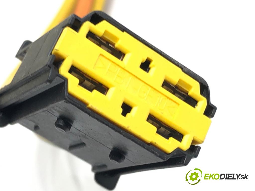 RENAULT SCÉNIC I nadwozie wielkoprzestrzenne (MPV) (JA0/1_, FA0_) 1999 - 2010    1.6 (JA00, JA16, JA15, JA19, JA1V, JA2B, JA2C, JA0B,... 79 kW [107 KM] benzyna 1999 - 2003  spinačka  (Spínacie skrinky a kľúče)