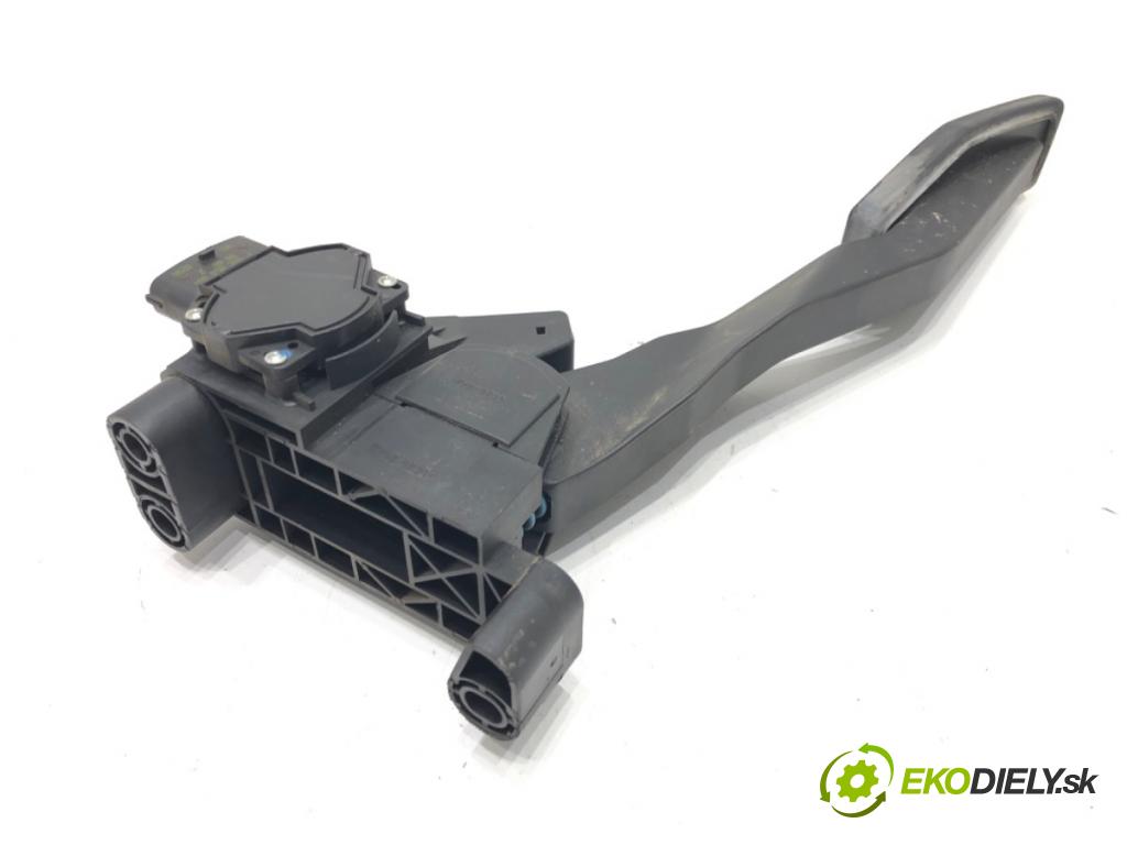 OPEL ZAFIRA A nadwozie wielkoprzestrzenne (MPV) (T98) 1999 - 2005    2.0 DI 16V (F75) 60 kW [82 KM] olej napędowy 1999 - 2005  Potenciometer plynu 90581208 (Pedále)