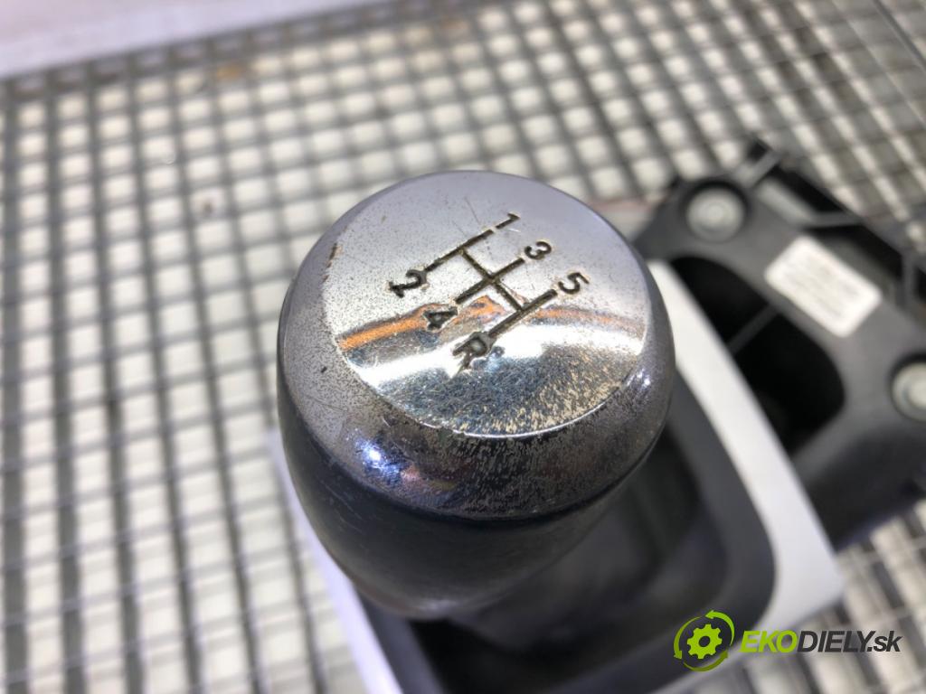 DODGE CALIBER 2006 - 2022    1.8 110 kW [150 KM] benzyna 2006 - 2009  Kulisa 05062135AC (Rýchlostné páky / kulisy)