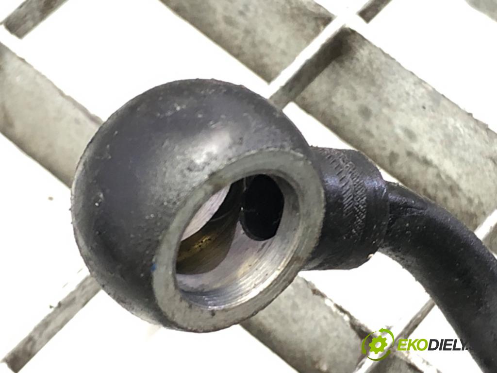 AUDI A6 C4 Avant (4A5) 1994 - 1997    2.5 TDI 103 kW [140 KM] olej napędowy 1994 - 1997  hadica servočerpadlo  (Rúrky, hadice servočerpadla)