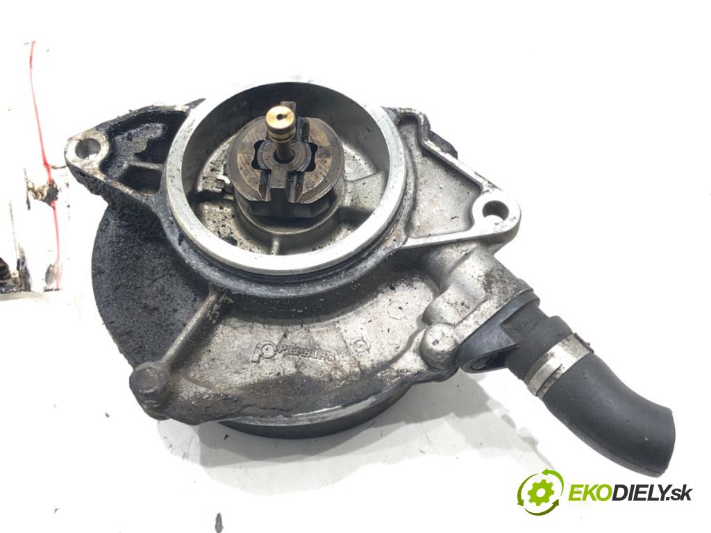 AUDI A6 C6 Avant (4F5) 2004 - 2011    3.0 TDI quattro 165 kW [225 KM] olej napędowy 2005 - 2006  pumpa vakuová 057145100T