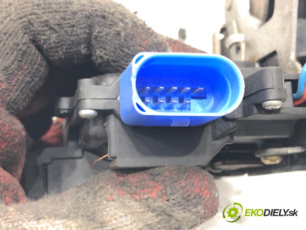 VW JETTA III (1K2) 2004 - 2013    1.9 TDI 77 kW [105 KM] olej napędowy 2005 - 2010  zámok dveře levý přední část 3D1837015