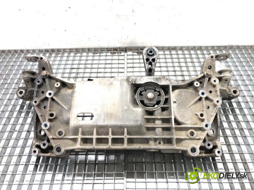 VW JETTA III (1K2) 2004 - 2013    1.9 TDI 77 kW [105 KM] olej napędowy 2005 - 2010  výztuha pod motor 1K0199369F (Výztuhy přední)