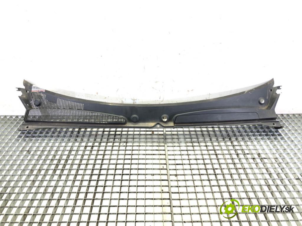 RENAULT KANGOO / GRAND KANGOO II (KW0/1_) 2008 - 2022    1.5 dCi 85 (KW0K, KW0L, KW0B) 63 kW [86 KM] olej napędowy 2008 - 2022  Torpédo, plast pod čelné okno 8200439131 (Torpéda)