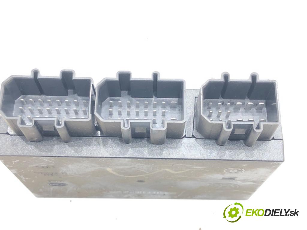 SEAT LEON (1M1) 1999 - 2006    1.9 TDI 81 kW [110 KM] olej napędowy 1999 - 2006  Modul komfortu 1C0959799E (Moduly komfortu)