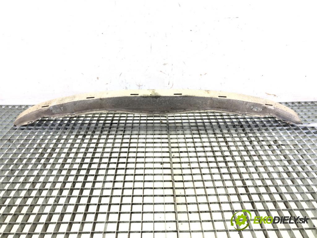 AUDI A4 B5 Avant (8D5) 1994 - 2002    1.9 TDI 85 kW [115 KM] olej napędowy 2000 - 2001  výztuha nárazníka přední část  (Výztuhy přední)