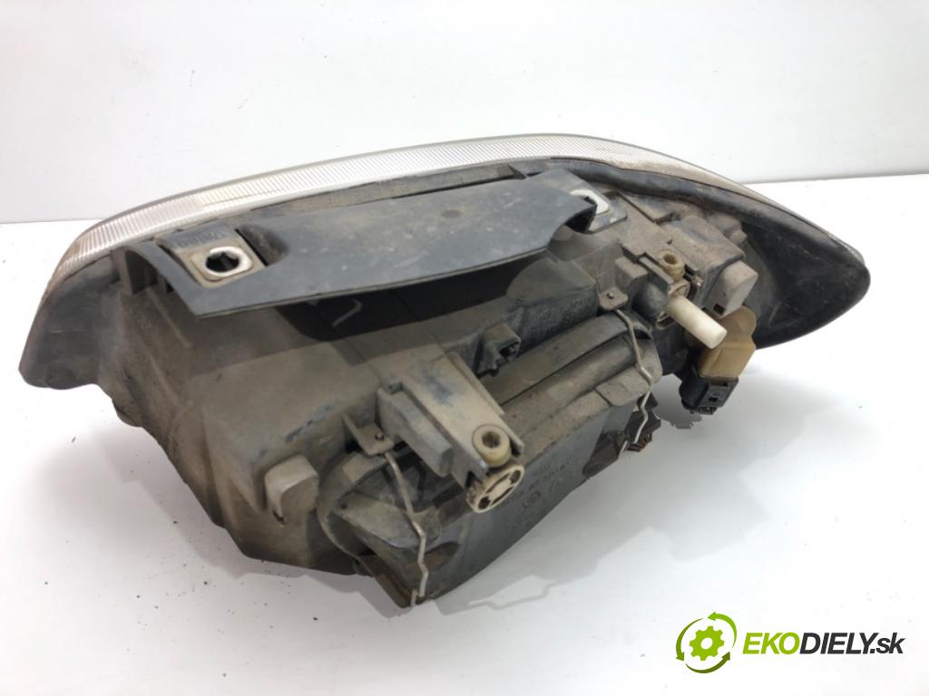 SEAT CORDOBA (6K1, 6K2) 1993 - 2002    1.4 i 44 kW [60 KM] benzyna 1994 - 2002  Svetlomet pravy predný