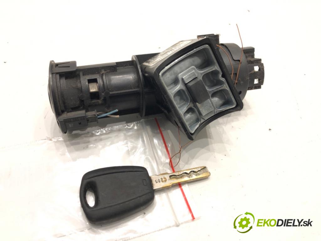 FIAT PANDA (169_) 2003 - 2022    1.1 (169.AXA1A) 40 kW [54 KM] benzyna 2003 - 2022  spinačka 61027500 (Spínacie skrinky a kľúče)