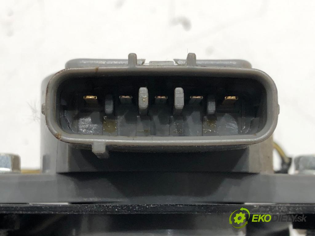 TOYOTA AVENSIS Kombi (_T22_) 1997 - 2003    2.0 D-4D (CDT220_) 81 kW [110 KM] olej napędowy 1999 - 2003  Potenciometer plynu 89281-20010 (Pedále)