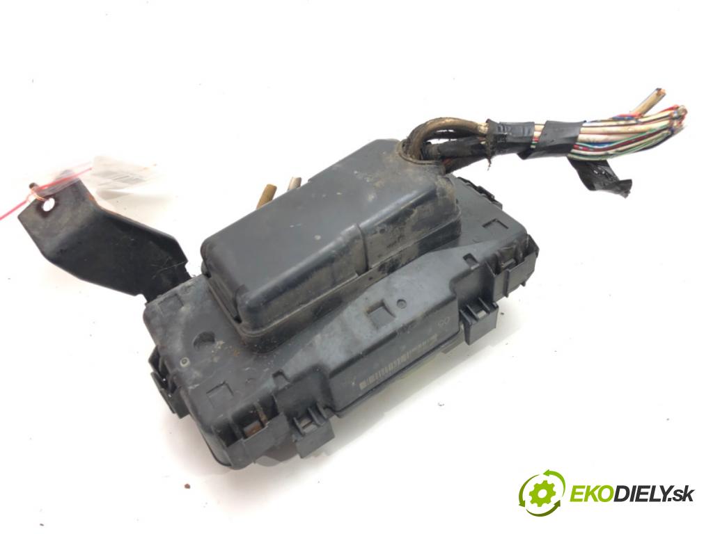 HONDA CIVIC VII Hatchback (EU, EP, EV) 2000 - 2006    1.4 iS (EP1) 66 kW [90 KM] benzyna 2001 - 2005  skříňka poistková  (Pojistkové skříňky)